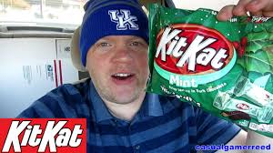 Reed Reviews Kit Kat Dark Chocolate Mint Miniature