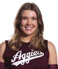 Kari Kelley's Instagram, Twitter & Facebook