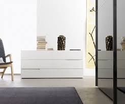 Das ambiente in ihrem schlafzimmer ist hervorragend aufeinander abgestimmt. Livitalia Design Kommode Tacca Weiss Grau Schubladen