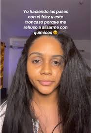 Blower y cuidados para el cabello frizz en RD