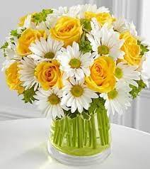 Pot O Gold Spring Flower Arrangements Unique Flower Arrangements Flower Arrangements