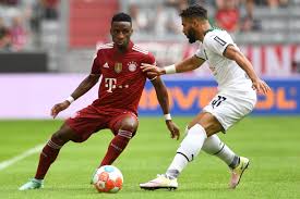 The 1977 european cup final was an association football match between liverpool of england and borussia mönchengladbach of west germany on 25 may 1977 at the stadio olimpico in rome, italy (the venue was decided in bern by the uefa executive committee on 17 september 1976). 4701lvclhjgmpm