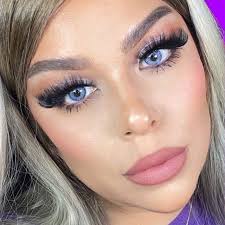 자연스러운 느낌의 마무리로 볼을 붉히는 여섯 가지 멋진 쉐이드 🌸🌺🌹🌷 지금 SHEGLAM.com Floral Flush  Blush Palette를 Snag해보세요 🛍🛒