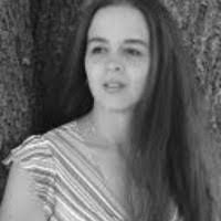 Carrie Baumann's Instagram, Twitter & Facebook