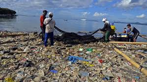Masih banyak terumbu karang dan ikan laut yang beraneka ragam dengan warna yang sangat indah.banyak terumbu karang sekarang pantai dan laut ini terlihat kotor karena manusia membuang sampah tidak pada tempatnya.berdasarkan bacaan ini, maka yang. Kotor Dan Jorok Pantai Sukaraja Lampung Tertutup Sampah Bagian 1