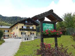 Haus rosswiese apartment features views of the mountain, 2.4 miles from schafberg cog railway. Haus Amalia Strobl Aktualisierte Preise Fur 2021