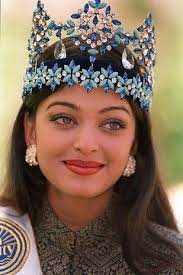 Watch her crowning moment in this video. Here S Proof That Everyone Is At Peak Attractiveness When They Re 41 Miss World Aishwarya Rai Aishwarya Rai Bachchan