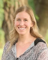 Heather Farnham's Instagram, Twitter & Facebook