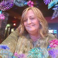 Kimberly Blagg's Instagram, Twitter & Facebook