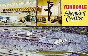A look back at the construction of the cn tower in the mid 1970s. This Is What Yorkdale Looked Like In The 1960s And 70s