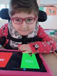 Teaching language skills to toddlers with parent support