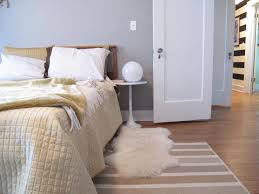 Namun, keduanya menawarkan kelembutan yang. 14 Hal Yang Harus Ada Di Desain Kamar Tidur Minimalis Ala Korea