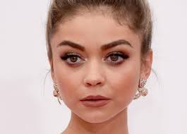 Celebrity Hairstyle Trends Sarah Hyland: high bun 66th Annual Primetime  Emmy Awards
