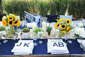 Denim Party Inspiration Love The Table Setting With A Splash Of Sunflower Yellow With The Denim Blu Sunflower Party Cowgirl Birthday Party Moms 50th Birthday