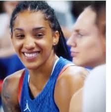 Mouv Pref De Gaby Williams