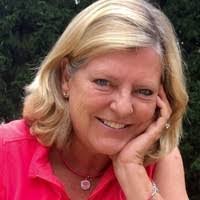 Lynn Tarnowski's Instagram, Twitter & Facebook