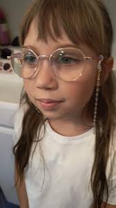 Sziasztok! Ez kellemes csalódás volt! A kislányom szemüvege ma érkezett.  Erős +6,75 és +6,25 a szeme. Úgy voltam egye fene próbáljuk ki innen a  szemüveget. És tökéletes gyönyörű, jól kidolgozott és ...