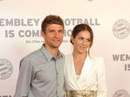 , but usually you can alter the settings of your browser to prevent automatic acceptance and prompt you every time a cookie is sent to you or to allow you to choose not to receive cookies at all. Lisa Muller Die Letzte Entscheidung Hat Thomas Fc Bayern