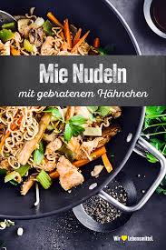 Hahnchen Mit Mie Nudeln Rezept Edeka Rezept In 2020 Mie Nudeln Rezept Mie Nudeln Nudeln