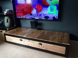 Un choix unique de étagère murale métal noir disponible dans notre magasin. Etageres Lack Et Besta