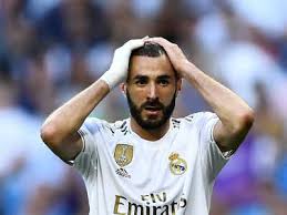 His girlfriend name is manon marasault but yet to be his wife and has two kids. Karim Benzema Real Madrid Star Karim Benzema To Face Trial Over Sex Tape Case Football News Times Of India