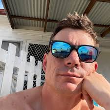 How to rectify car locking issue with keys inside?