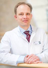 Anhaltendes und häufiges zurückfliessen des magensaftes sollte in jedem fall von einem arzt abgeklärt und der ursache auf den grund gegangen werden. Reflux Sodbrennen Zwerchfellbruch Experten Klaren Auf