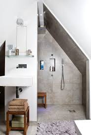 Pin Auf Kleine Bader Mit Dachschrage