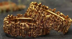 artificial jewellery