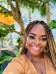 Hello Ladies. I'm Joy. Been praying for some Christian and hoping to  connect with some like minded Christian people. From Wisconsin, married,  love cats and passionate about helping animals 😀. Would be