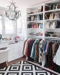 Makeup Artist Https Pinterest Com Makeupartist4ever Great Bag Storage Alfombra Dressing Room Decor Dressing Room Design Wardrobe Room