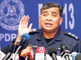 Ngin luangkan masa bersama keluarga. Tan Sri Khalid Abu Bakar New Mandala