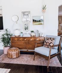 My Favorite Artists For Unique Modern Wall Art An Artisan Artwork Roun Small Apartment Living Room Apartment Decorating On A Budget Bohemian Style Living Room