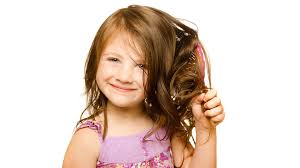 تكثيف شعر الأطفال والرضع بطرق عديدة وما أسباب تساقط شعر عند
