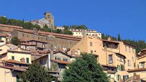 This isolated site, founded by st francesco in the early 13th century, is a place of praying and of great spirituality and now a convent of capuchin friars that you can visit. One Day In Cortona Italy Tuscany Italia Toscana Hd Videoturysta Eu Youtube