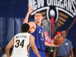 He is the best center in the nba. Auf Dem Weg Zum Mvp Wie Nikola Jokic Die Nba Revolutioniert Kicker