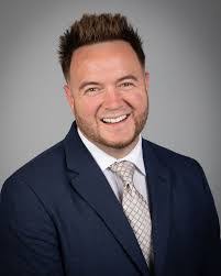 Steven Hartwell's Instagram, Twitter & Facebook