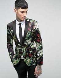 Black And White Floral Suit Harry Styles 9 Sensational Floral Outfits For Men To Try Soon Seasonoutfit Floral Suit Men Mens Floral Blazer Mens Outfits