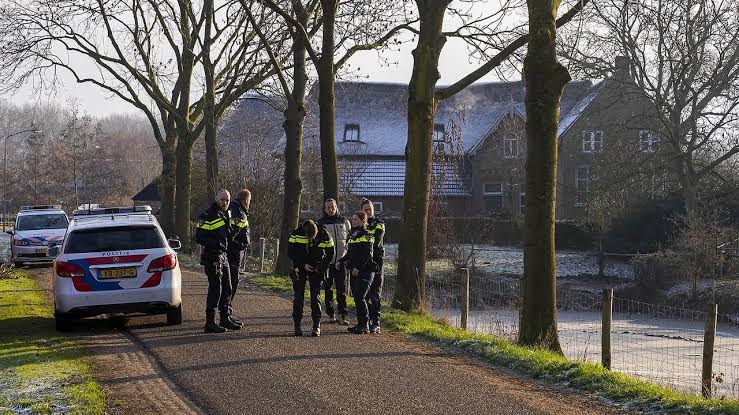 Dode gevonden in vijver Brabants dorp, lichaam zat vastgevroren in ijs