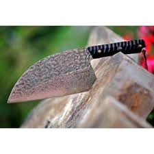 5/32″ the build is what you expect from a rugged, adventure seeking, do it all. Almazan Knives