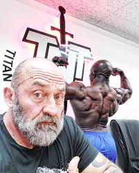 Is he still back there? @mokgoshi looking dangerous with time to prep still  in the tank. @tnt_hardcore