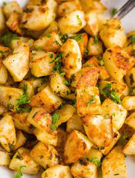 Easy Vegan Breakfast Hash With Veggies And Beans Recipe Garlic Roasted Potatoes Roasted Potatoes Side Dishes Easy