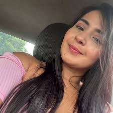 Cecilia Centeno's Instagram, Twitter & Facebook