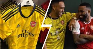 Arsenal legend ian wright says it is imperative the club sign lyon midfielder houssem aouar. Ian Wright And Reiss Nelson Feature In Introduction Of Arsenal Away Kit Video Tribuna Com