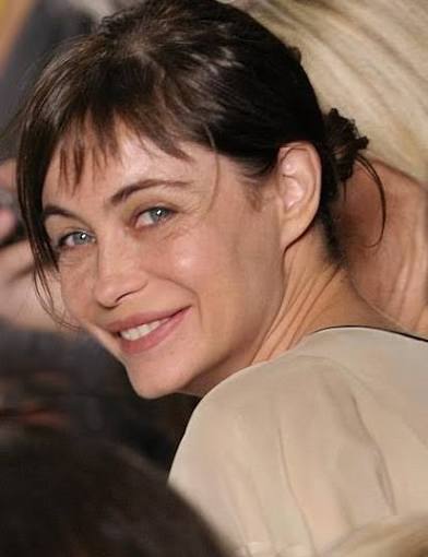 File:Emmanuelle Béart 3 (2009).jpg - Wikimedia Commons