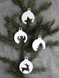 Weihnachtskugeln Aus Papier Mit Vorlage Weihnachtskugeln Weihnachten Basteln Vorlagen Bastelvorlagen Weihnachten