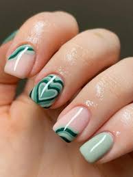 Aquí tienes un ejemplo uñas cortitas, no creas que porque tienes unas diminutas. 10 Disenos Inspirados En La Tendencia De Las Unas Onduladas Perfectos Para Unas Cortas Blog De Mujeres