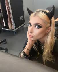 WEMBLEY! See you at 6pm for night 2 with #ACDC #PWRUP ⚡️⚡️⚡️🦇🦇🦇😈😈😈  @acdc @theprettyreckless