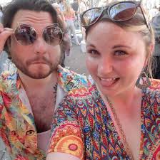 Family Flags Game with a Twist 🇮🇶 Dad and family spin to various flags  for some great ethnic prizes. Don't spin to the Egg! This video was  produced by Peter B, Network