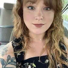 Danielle Beason's Instagram, Twitter & Facebook